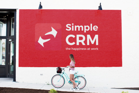 Simple CRM dialogue avec vos serveurs e-mails
